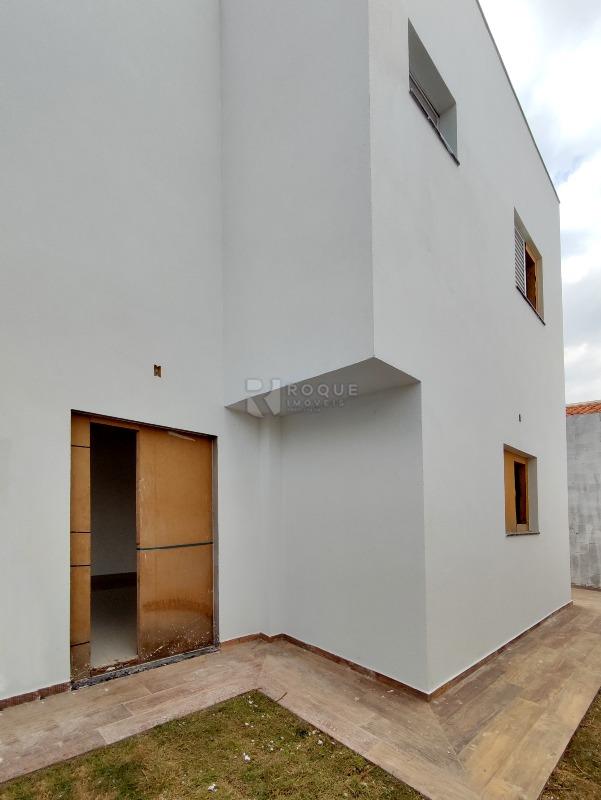 Casa em condomínio à venda no bairro Jardim Residencial Alto do Flamboyant: FUNDOS