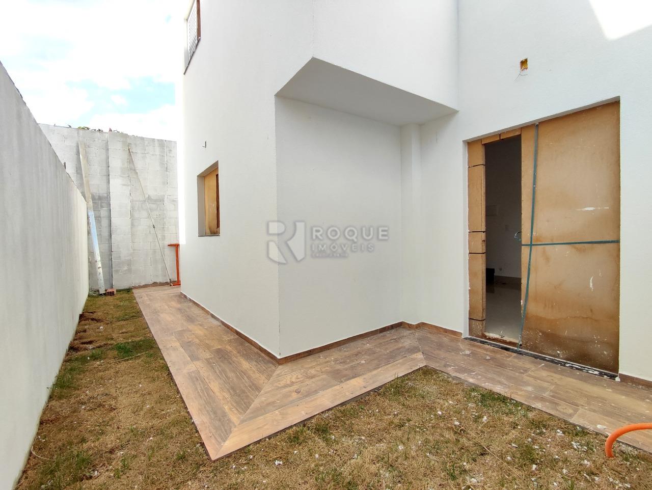 Casa em condomínio à venda no bairro Jardim Residencial Alto do Flamboyant: FUNDOS