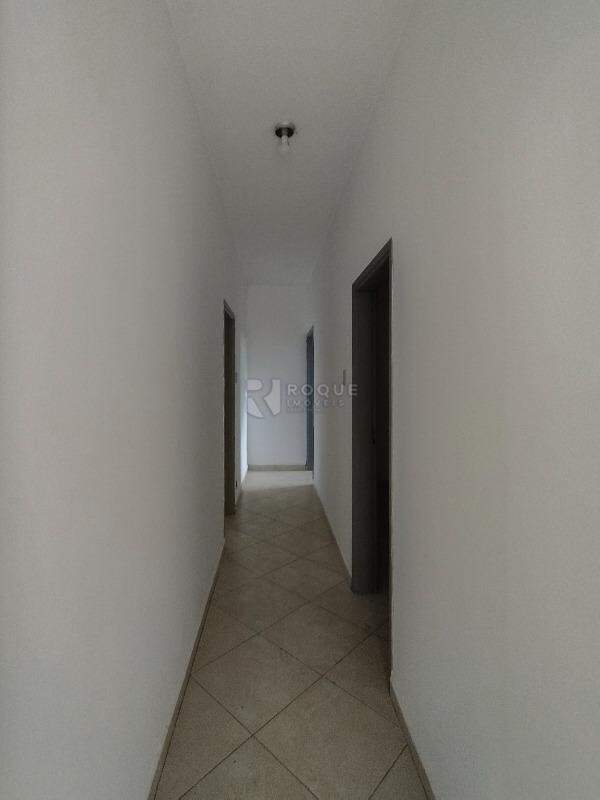 Casa com salão para aluguel no bairro Boa Vista: Hall