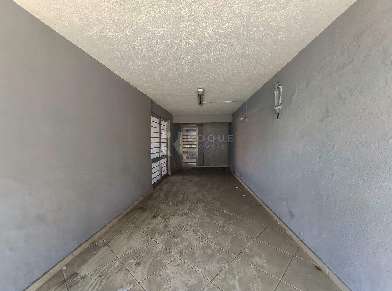Casa com salão para aluguel no bairro Boa Vista: Garagem 