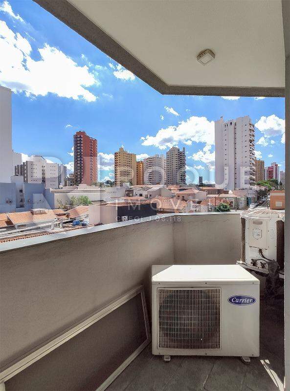 Apartamento à venda no bairro Centro: Sacada