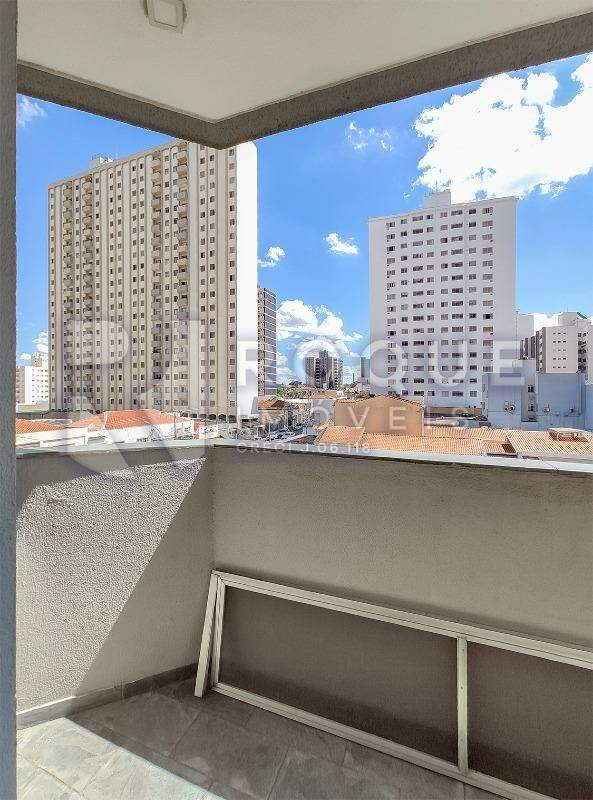 Apartamento à venda no bairro Centro: Sacada 
