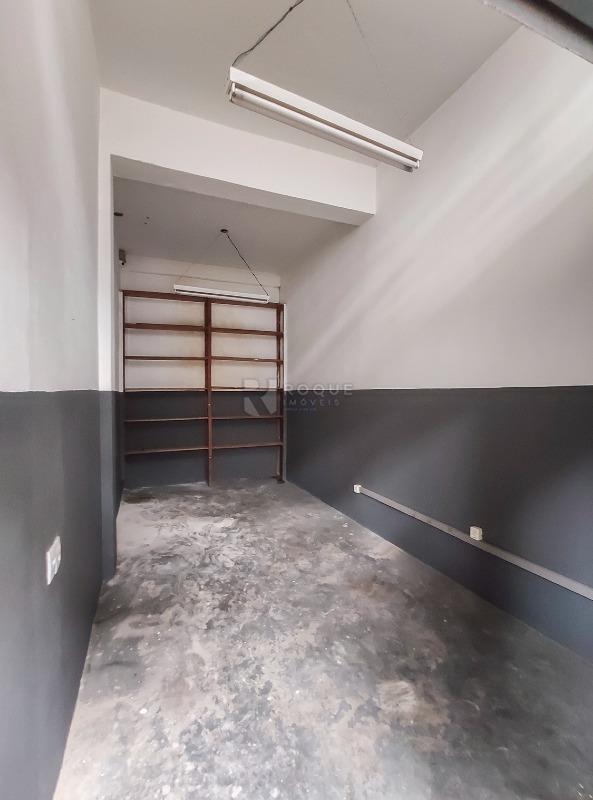Barracão/Galpão à venda no bairro Centro: Sala 3