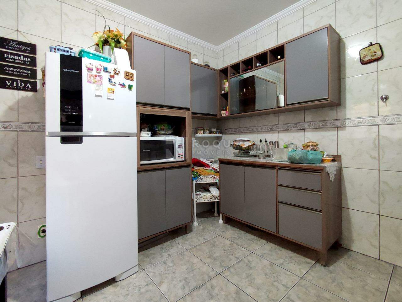 Casa Residencial à venda no bairro Jardim da Graminha: COZINHA