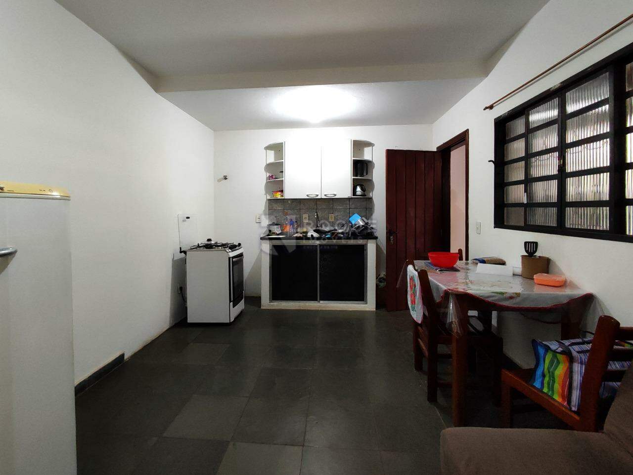 Casa Residencial à venda no bairro Jardim da Graminha: COZINHA EDÍCULA