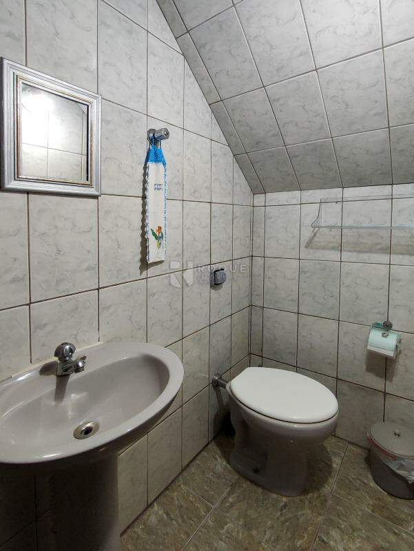 Casa Residencial à venda no bairro Jardim da Graminha: LAVABO EDÍCULA