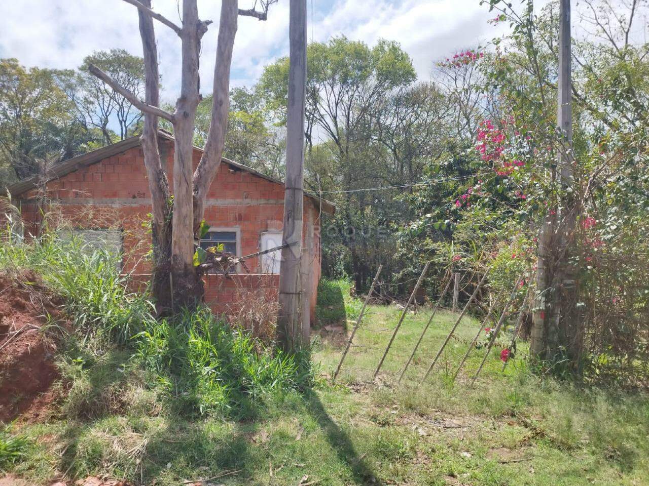 Chácara à venda no bairro Bairro do Pinhal: 