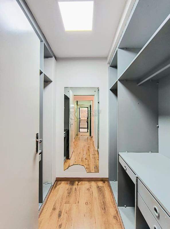 Apartamento para aluguel no bairro Centro: Dormitório 03 suíte