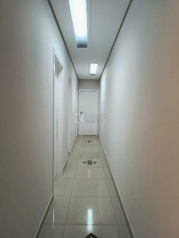 Casa em condomínio para aluguel no bairro Jardim Solar dos Nobres: Hall