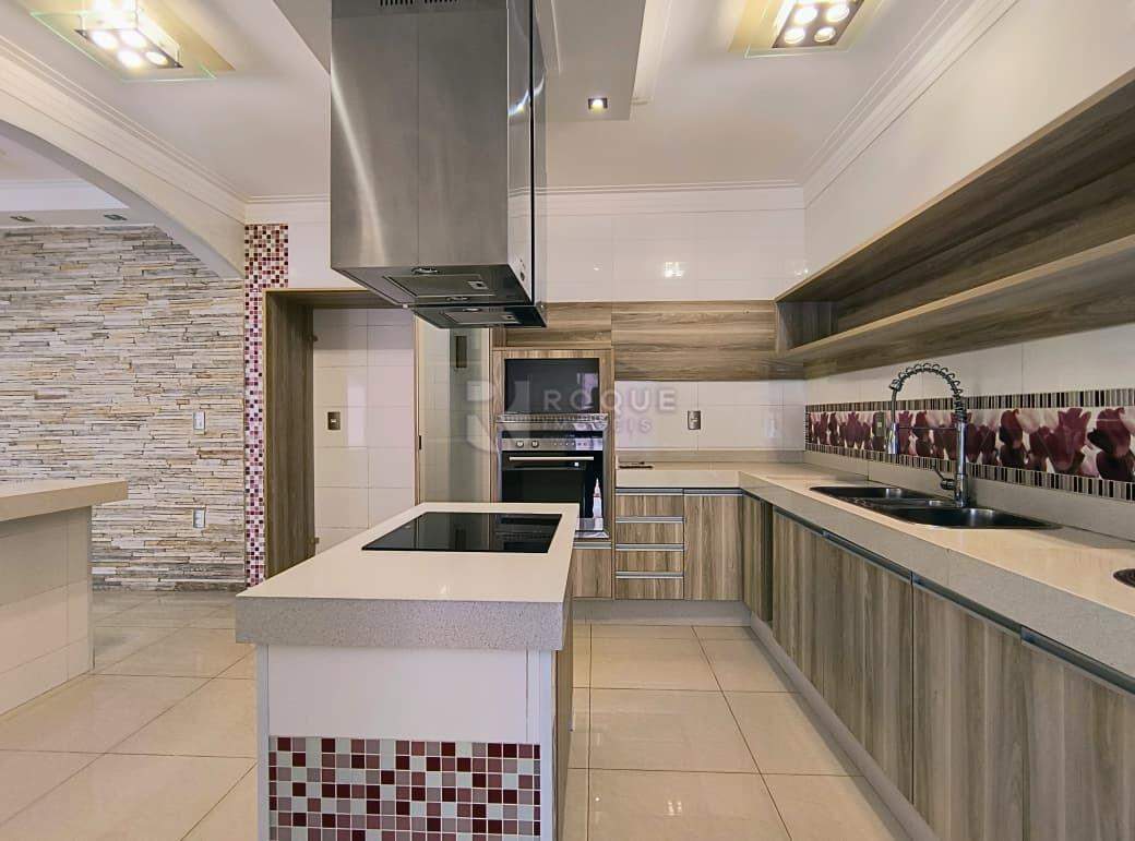 Casa em condomínio para aluguel no bairro Jardim Solar dos Nobres: Cozinha 