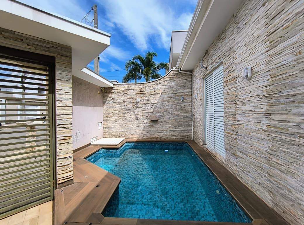 Casa em condomínio para aluguel no bairro Jardim Solar dos Nobres: Piscina
