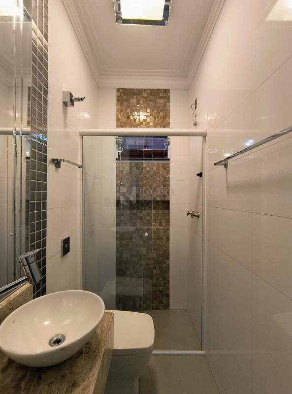 Casa em condomínio para aluguel no bairro Jardim Solar dos Nobres: Wc social superior