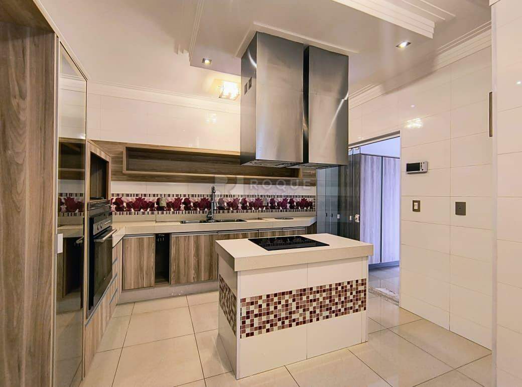 Casa em condomínio para aluguel no bairro Jardim Solar dos Nobres: Cozinha 
