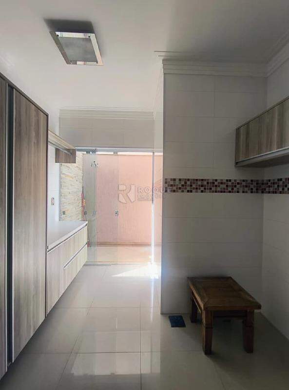 Casa em condomínio para aluguel no bairro Jardim Solar dos Nobres: Lavanderia