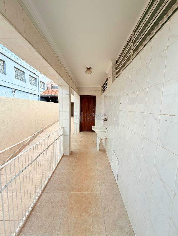 Casa Residencial para aluguel no bairro Jardim Glória: Área de serviço