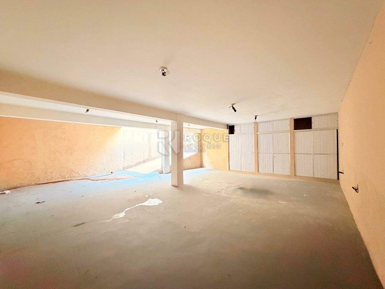 Casa Residencial para aluguel no bairro Jardim Glória: Quintal