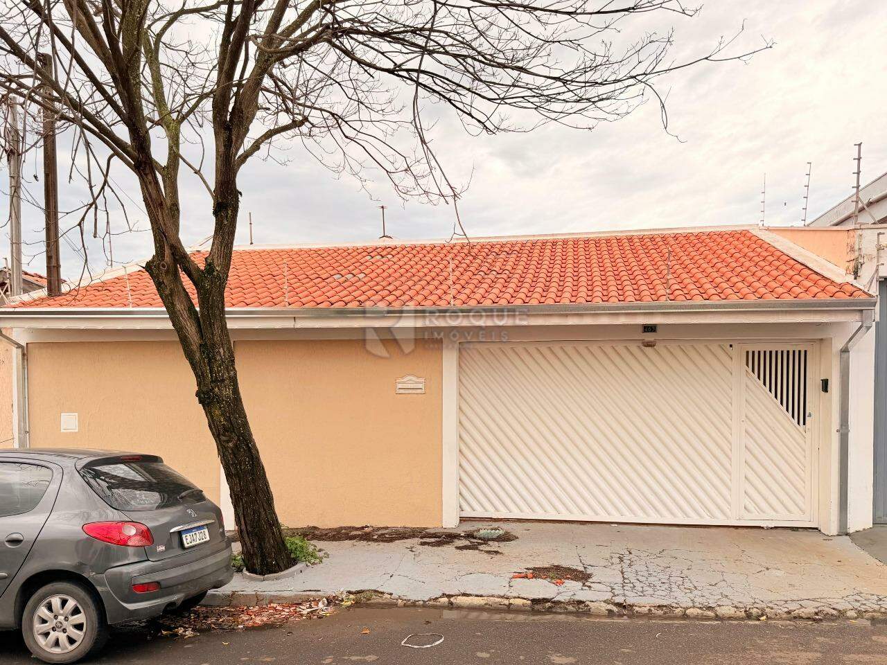 Casa Residencial para aluguel no bairro Jardim Glória: Fachada
