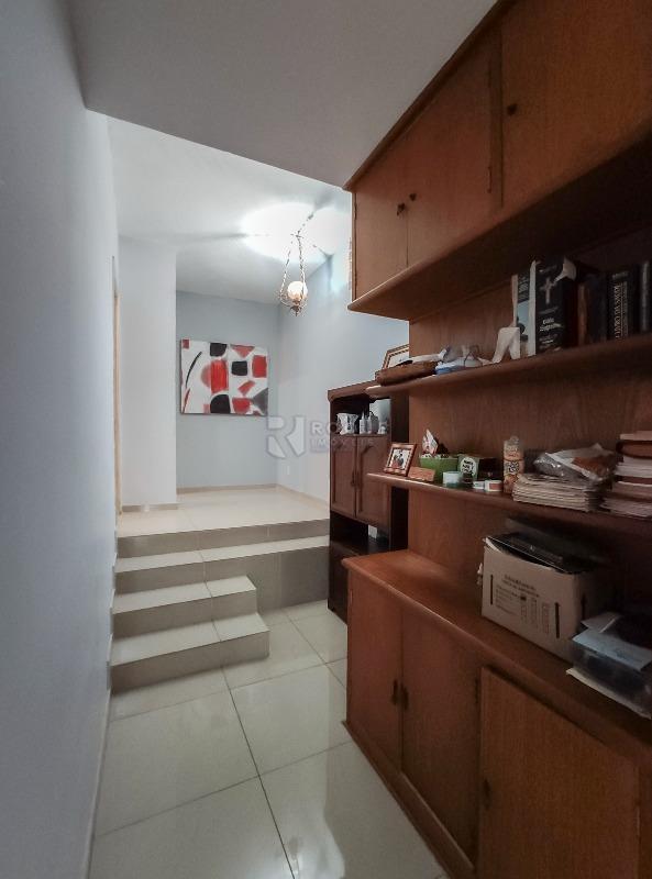 Casa Comercial para aluguel no bairro Jardim Mercedes: Hall