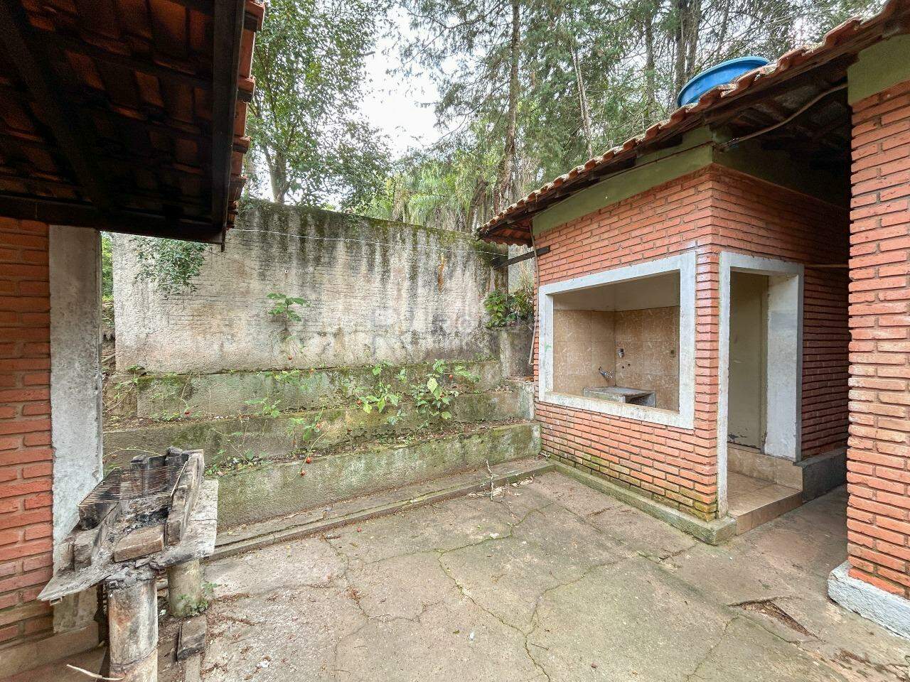 Chácara para aluguel no bairro Bairro do Pinhal: Fundo