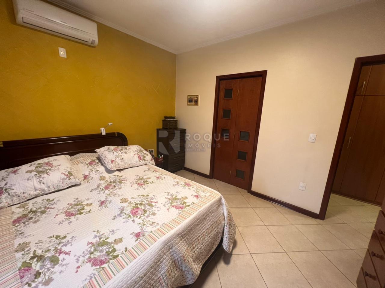 Casa em condomínio à venda no bairro Jardim Itapoã: SUÍTE MASTER