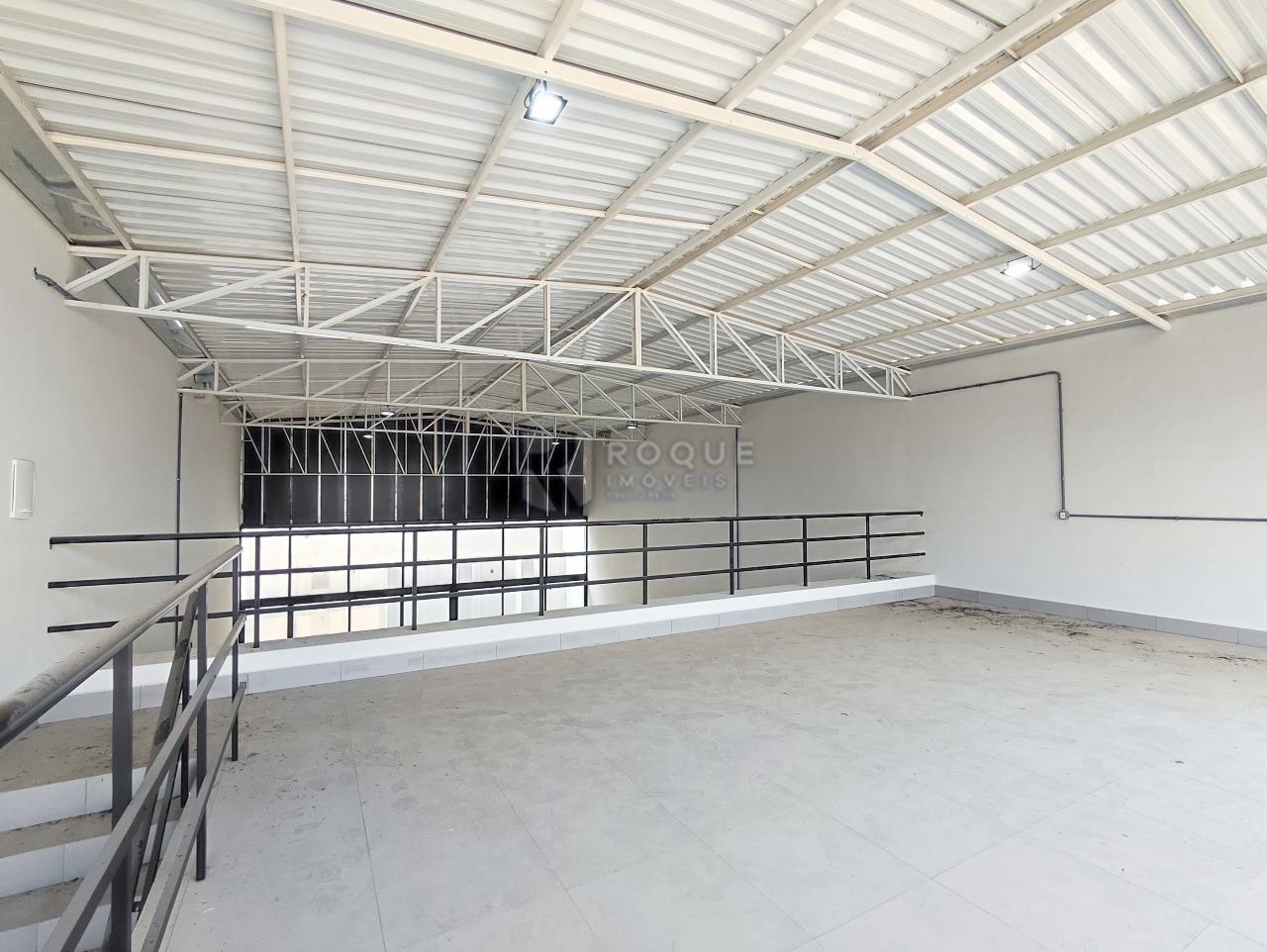 Barracão/Galpão à venda no bairro Jardim Porto Real IV: MEZANINO