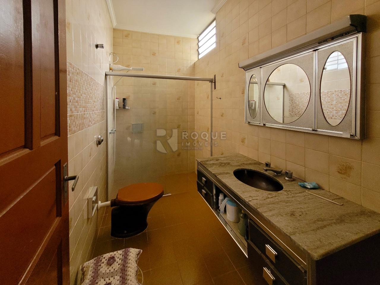 Casa Residencial à venda no bairro Vila Camargo: BANHEIRO SOCIAL 