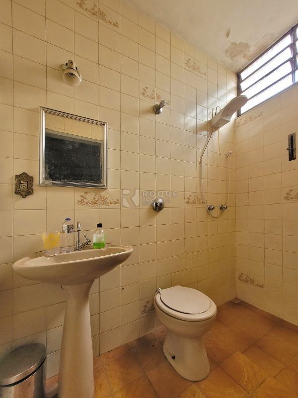 Casa Residencial à venda no bairro Vila Camargo: BANHEIRO EXTERNO 