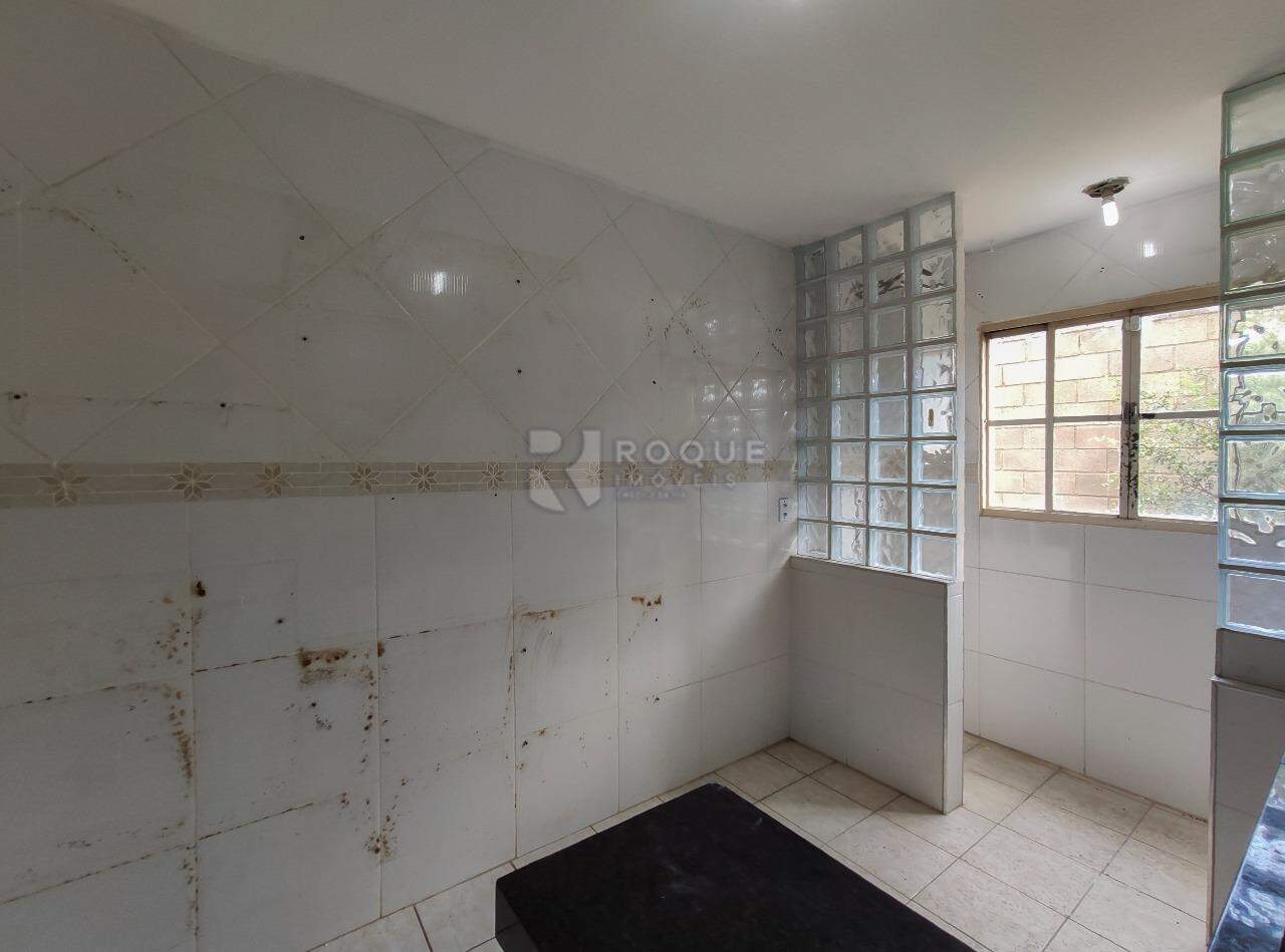 Apartamento para aluguel no bairro Parque Residencial Abílio Pedro: Cozinha