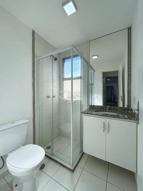 Apartamento para aluguel no bairro Jardim Esmeralda: WC suíte 