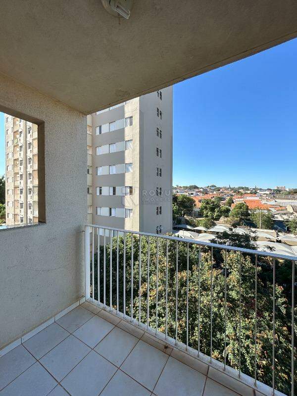 Apartamento para aluguel no bairro Jardim Esmeralda: Sacada