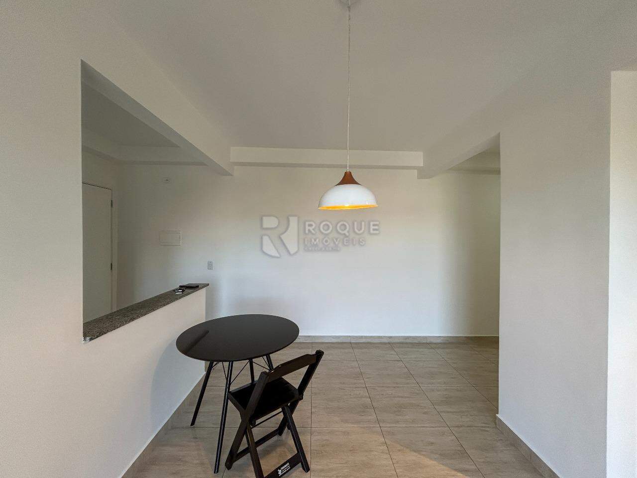 Apartamento para aluguel no bairro Jardim Esmeralda: Sala 