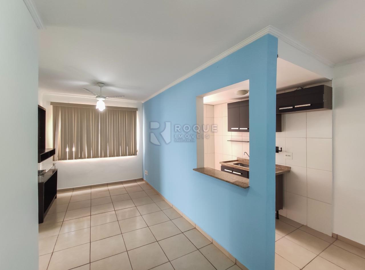 Apartamento para aluguel no bairro Chácaras Antonieta: Sala 