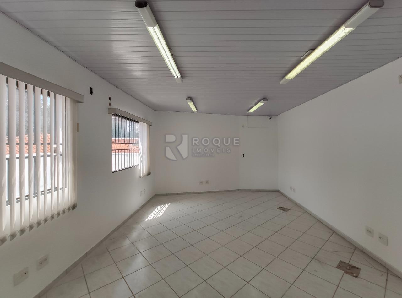 Salas/Conjuntos para aluguel no bairro Centro: Sala segundo andar 