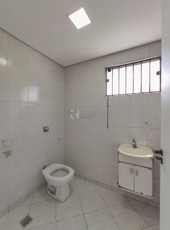 Salas/Conjuntos para aluguel no bairro Centro: WC social 