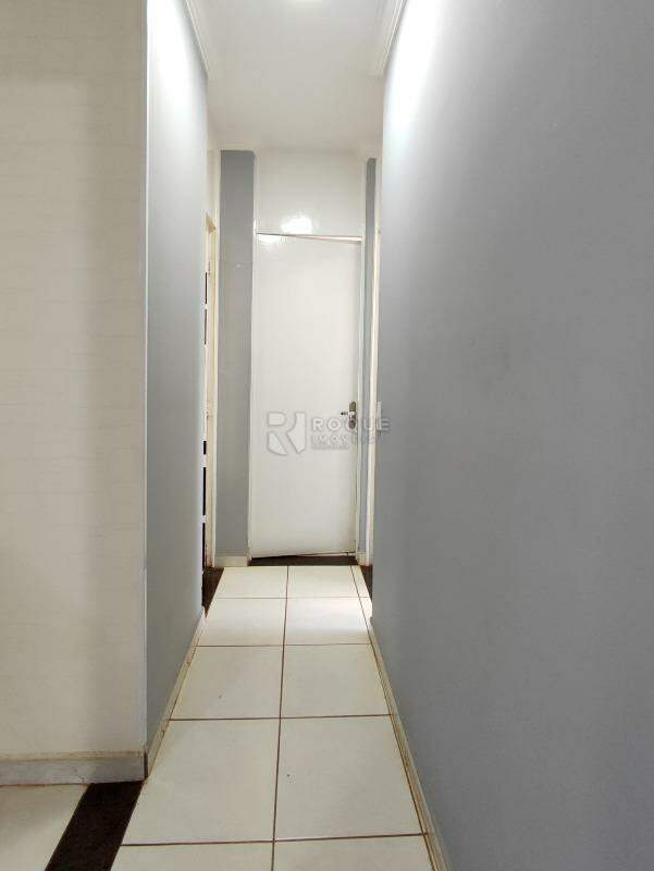 Apartamento à venda no bairro Vila Paulista: CORREDOR INTERNO
