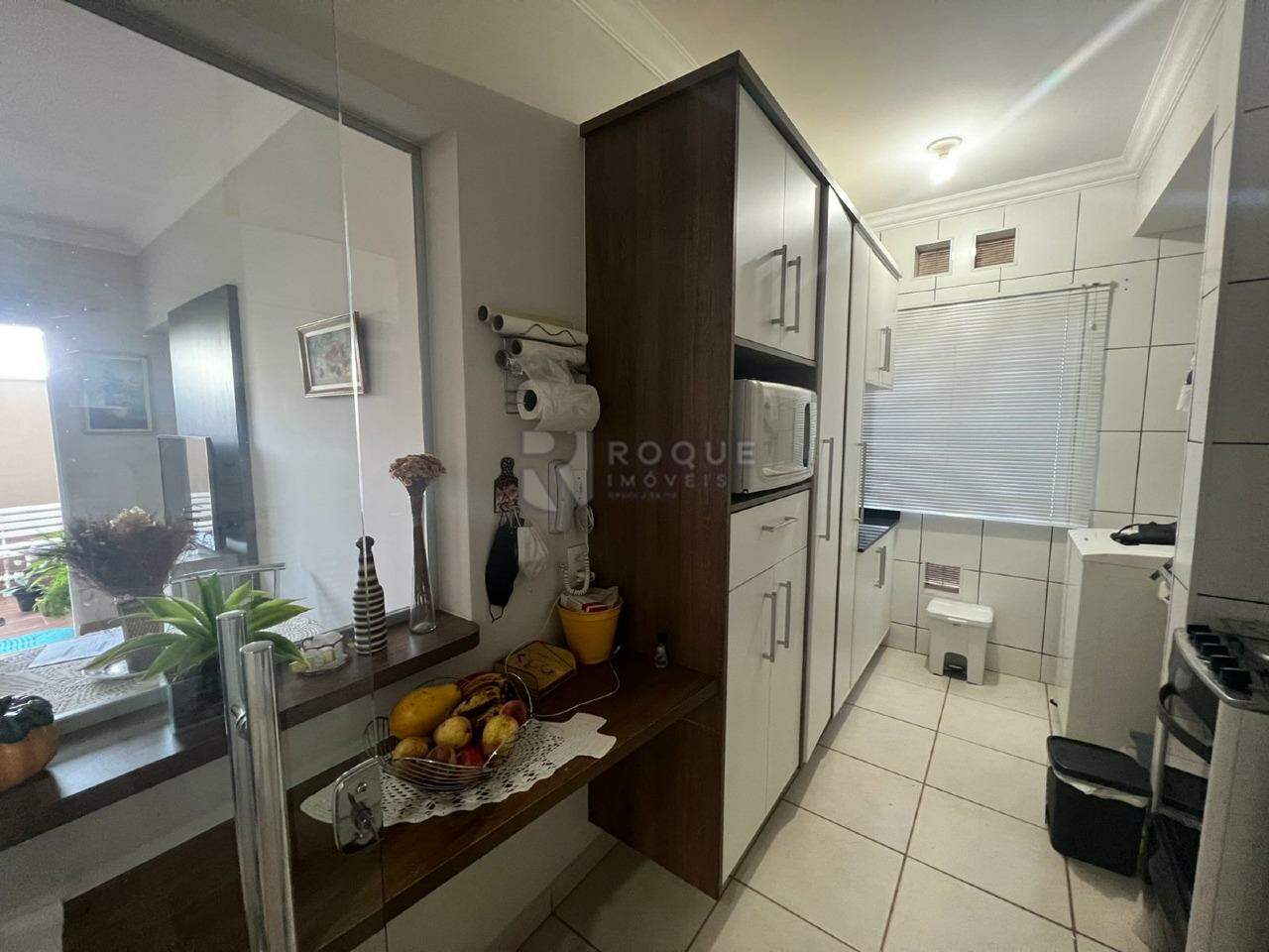 Apartamento à venda no bairro Vila Queiroz: 