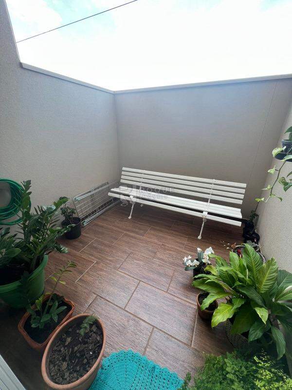 Apartamento à venda no bairro Vila Queiroz: 