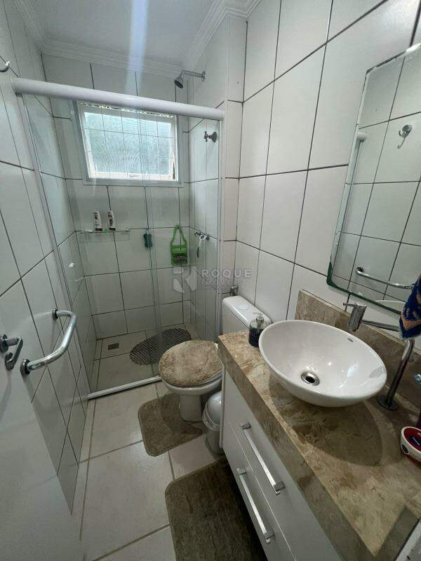 Apartamento à venda no bairro Vila Queiroz: 