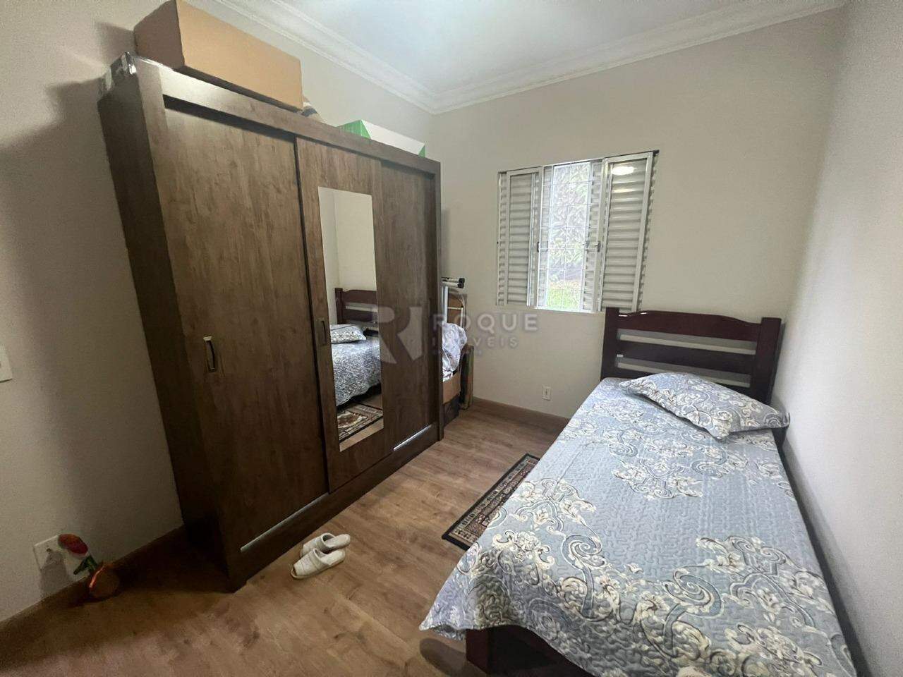 Apartamento à venda no bairro Vila Queiroz: 