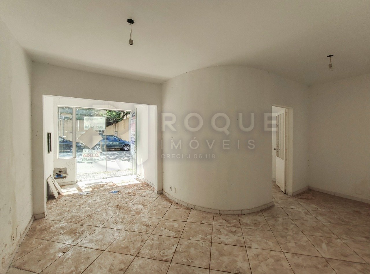 Casa Comercial à venda no bairro Centro: Sala 1