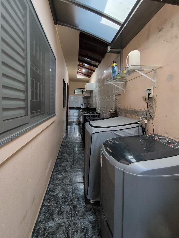 Casa Residencial à venda no bairro Conjunto Residencial Victor D’Andrea: LAVANDERIA