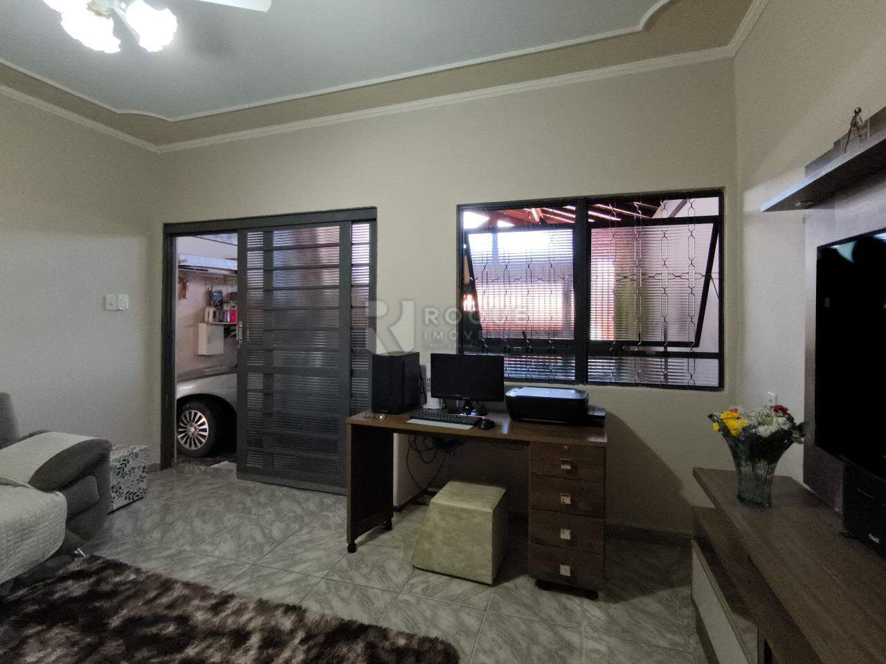 Casa Residencial à venda no bairro Conjunto Residencial Victor D’Andrea: SALA DE ESTAR