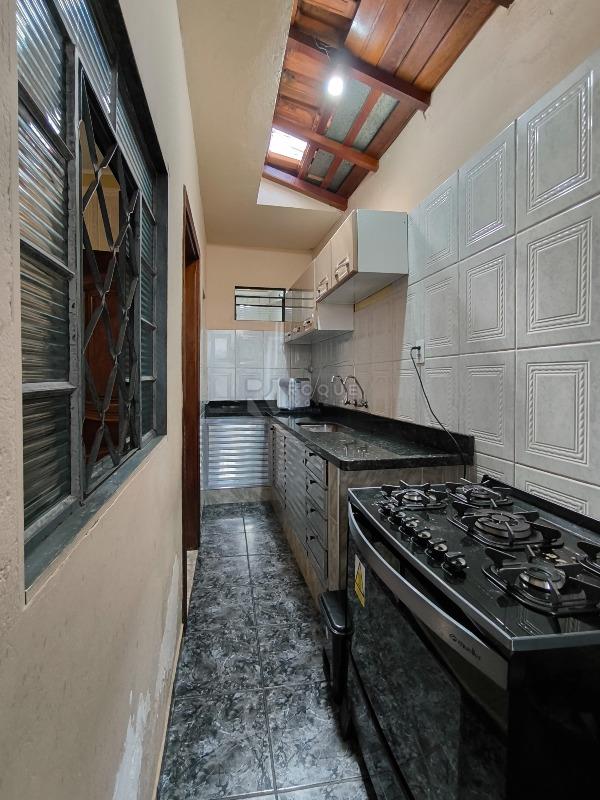 Casa Residencial à venda no bairro Conjunto Residencial Victor D’Andrea: COZINHA