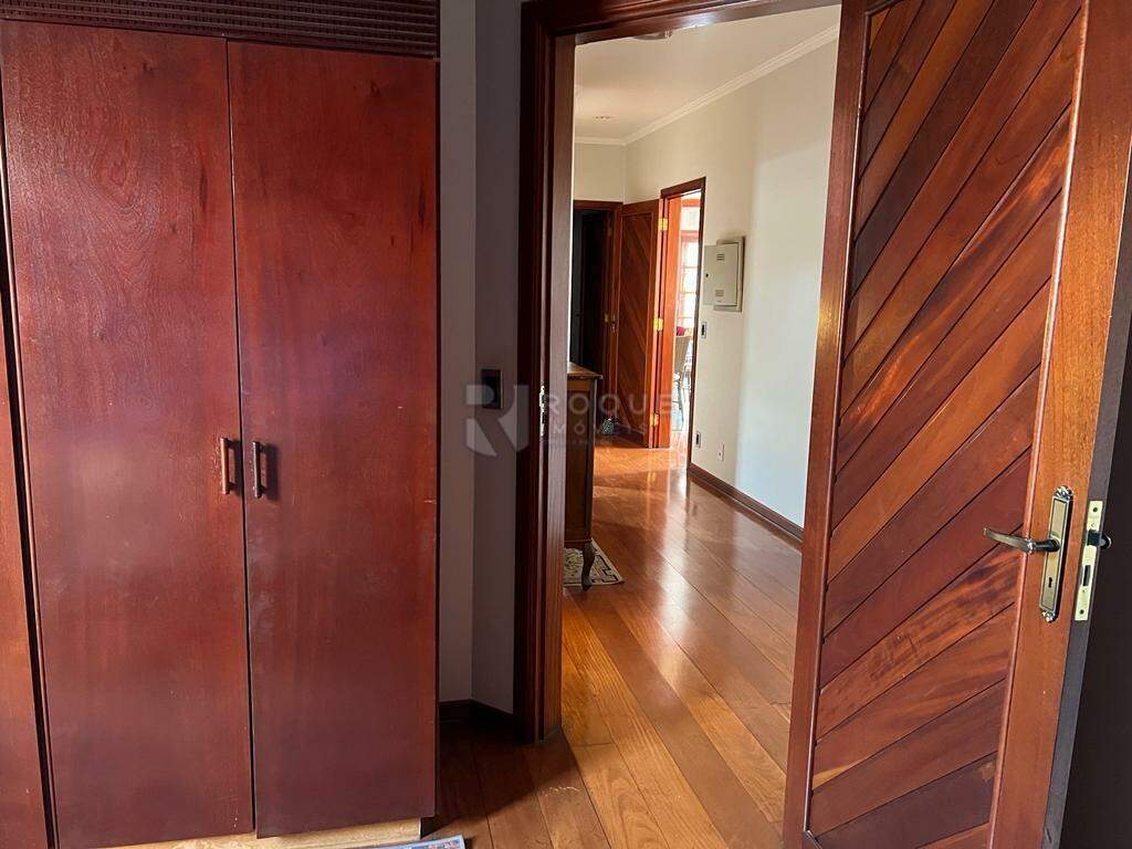Casa Residencial à venda no bairro CENTRO: