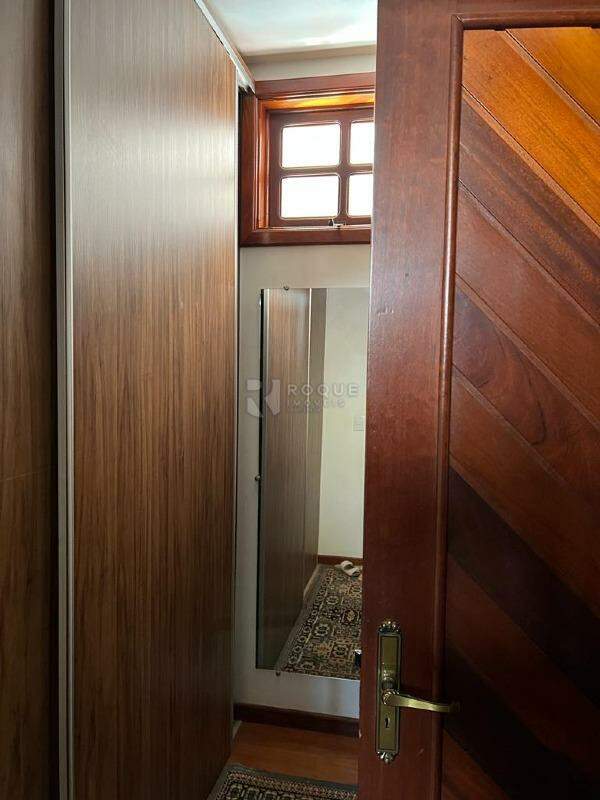 Casa Residencial à venda no bairro CENTRO: