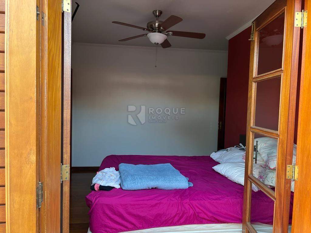 Casa Residencial à venda no bairro CENTRO: