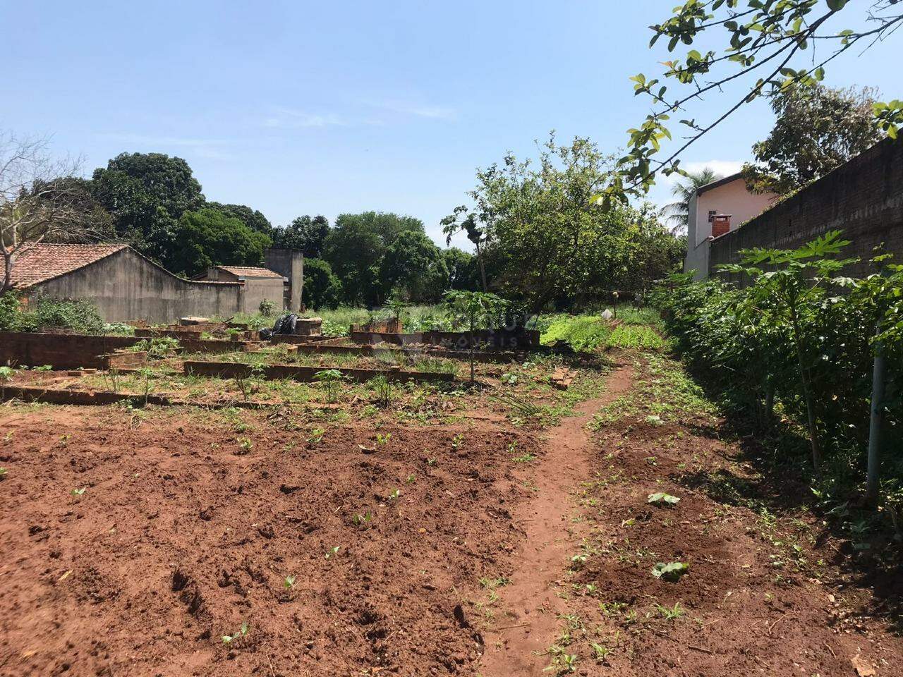 Terreno à venda no bairro Estância Eldorado: 