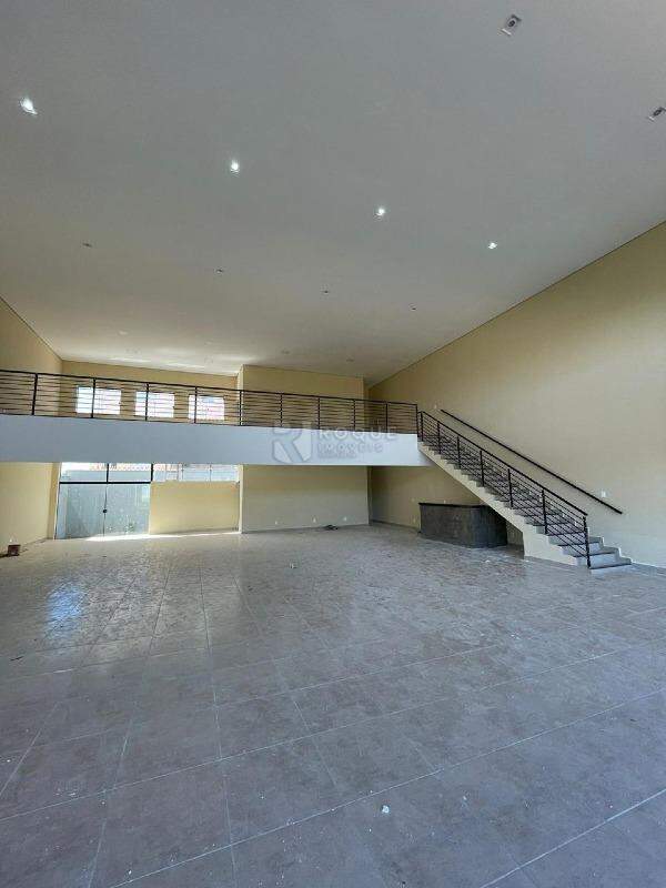 Barracão/Galpão para aluguel no bairro Jardim Residencial Francisco Cruãnes: Salão