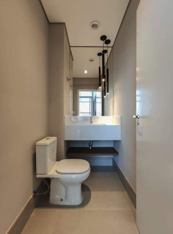 Apartamento para aluguel no bairro Graminha: Lavabo 