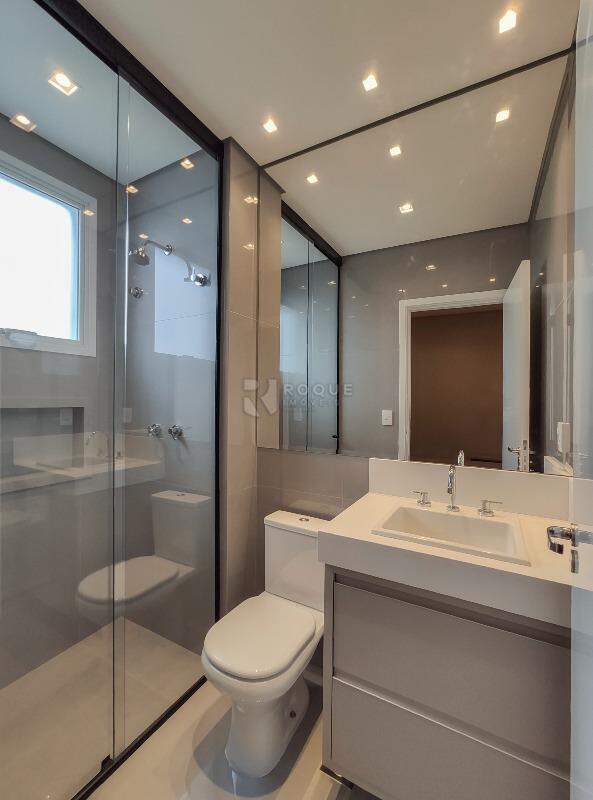 Apartamento para aluguel no bairro Graminha: WC Suíte 1